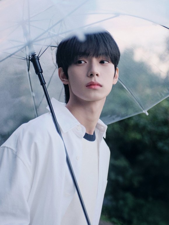 ボイプラ2」出演チェ・リブ、まるで青春映画のワンシーン…初のシングル